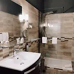 Royal 3* Nîmes