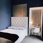 Royal Hotel